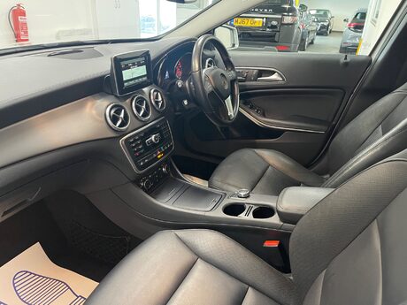 Mercedes-Benz GLA Class GLA220 CDI 4MATIC SPORT PREMIUM 3