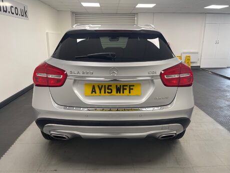 Mercedes-Benz GLA Class GLA220 CDI 4MATIC SPORT PREMIUM 10