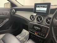 Mercedes-Benz GLA Class GLA220 CDI 4MATIC SPORT PREMIUM 25