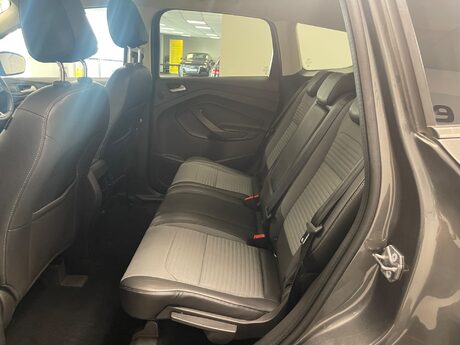 Ford Kuga TITANIUM TDCI 18