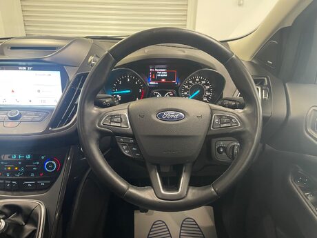 Ford Kuga TITANIUM TDCI 21
