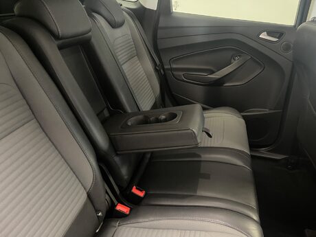 Ford Kuga TITANIUM TDCI 25
