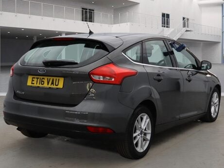 Ford Focus ZETEC TDCI 3