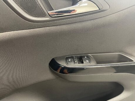 Vauxhall Corsa SRI VX-LINE CDTI ECOFLEX S/S 31