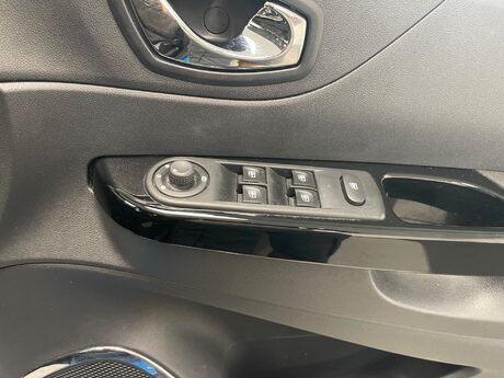 Renault Captur DYNAMIQUE S NAV DCI 29