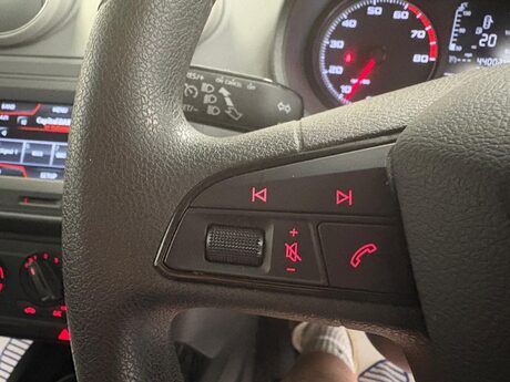 SEAT Ibiza SOL 15