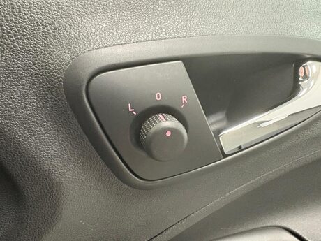 SEAT Ibiza SOL 16