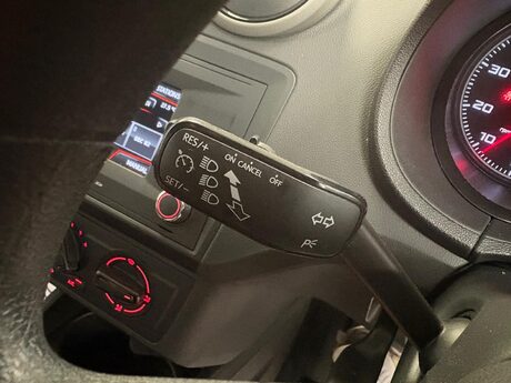 SEAT Ibiza SOL 18