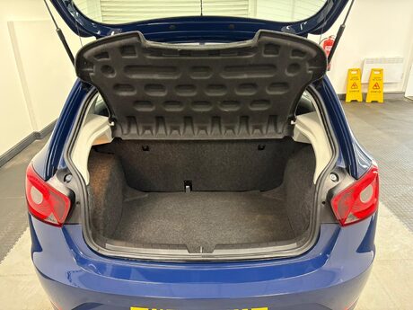 SEAT Ibiza SOL 22