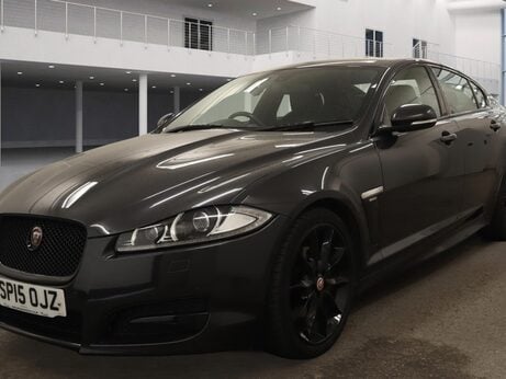 Jaguar XF D R-SPORT BLACK 1