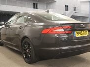 Jaguar XF D R-SPORT BLACK 3