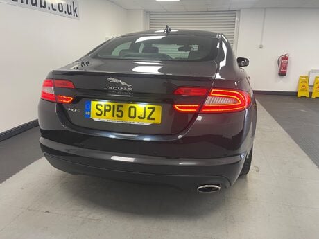 Jaguar XF D R-SPORT BLACK 9