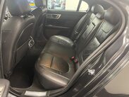 Jaguar XF D R-SPORT BLACK 18