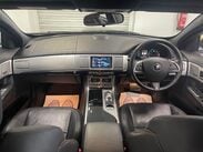 Jaguar XF D R-SPORT BLACK 19