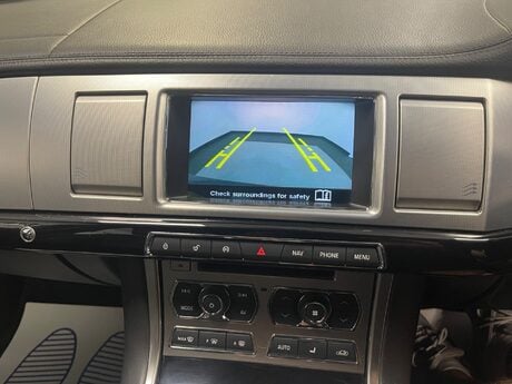 Jaguar XF D R-SPORT BLACK 28