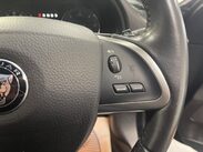 Jaguar XF D R-SPORT BLACK 31