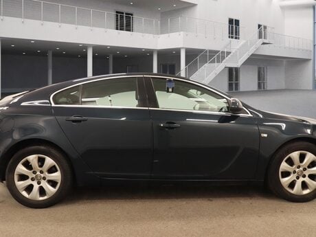 Vauxhall Insignia TECH LINE CDTI ECOFLEX S/S 5