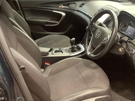 Vauxhall Insignia TECH LINE CDTI ECOFLEX S/S 6