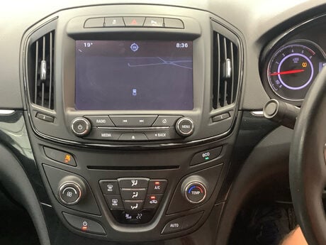 Vauxhall Insignia TECH LINE CDTI ECOFLEX S/S 8