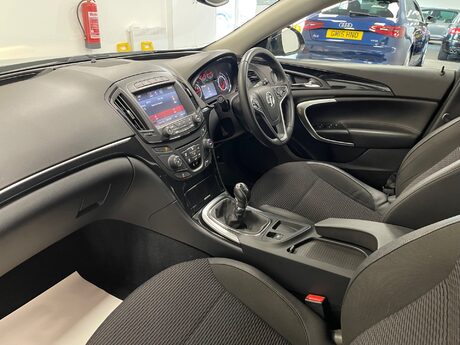 Vauxhall Insignia TECH LINE CDTI ECOFLEX S/S 3