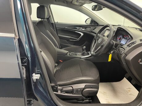 Vauxhall Insignia TECH LINE CDTI ECOFLEX S/S 25
