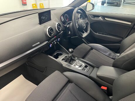 Audi A3 TDI S LINE 2