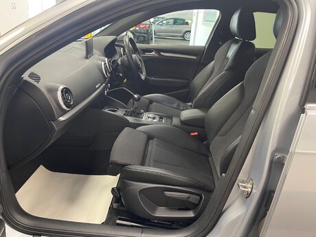 Audi A3 TDI S LINE 16