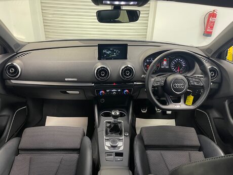 Audi A3 TDI S LINE 19
