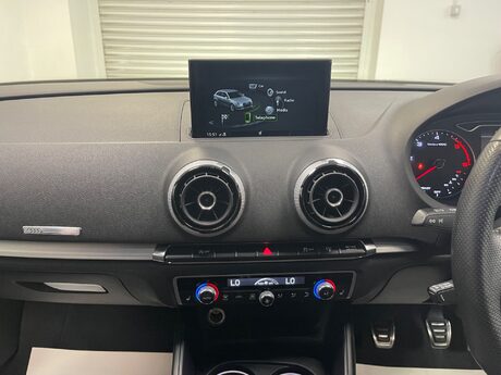 Audi A3 TDI S LINE 20