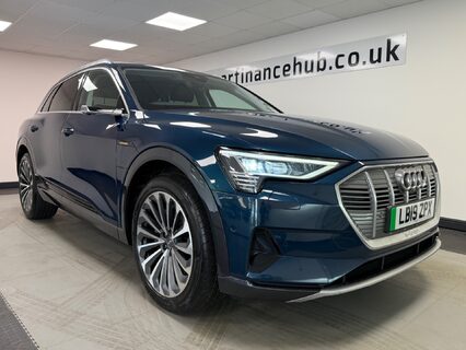 Audi E-Tron QUATTRO BASE