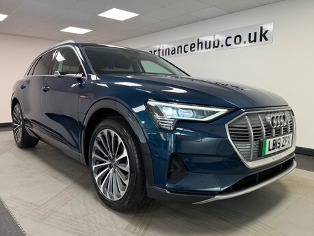 Audi E-Tron QUATTRO BASE