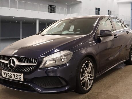 Mercedes-Benz A Class A 180 D AMG LINE EXECUTIVE 2
