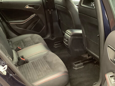 Mercedes-Benz A Class A 180 D AMG LINE EXECUTIVE 5