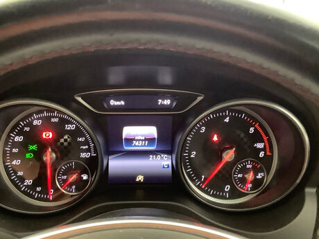 Mercedes-Benz A Class A 180 D AMG LINE EXECUTIVE 7