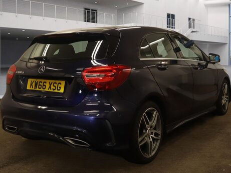 Mercedes-Benz A Class A 180 D AMG LINE EXECUTIVE 3