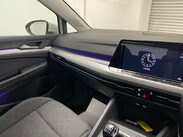 Volkswagen Golf LIFE TSI 21