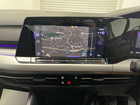 Volkswagen Golf LIFE TSI 25