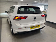 Volkswagen Golf LIFE TSI 9