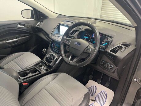 Ford Kuga TITANIUM TDCI 22