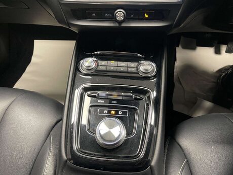 MG MG5 EXCLUSIVE 34