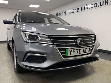 MG MG5 EXCLUSIVE 2