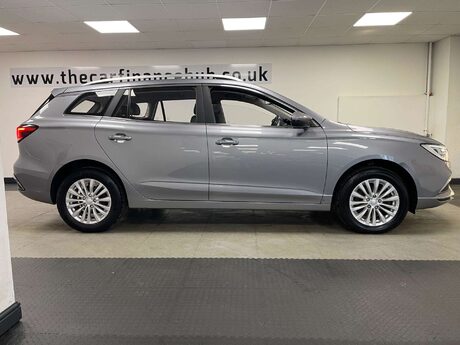 MG MG5 EXCLUSIVE 8