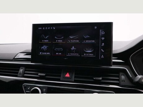 Audi A4 TFSI S LINE BLACK EDITION MHEV 17