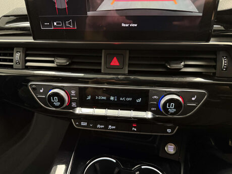 Audi A4 TFSI S LINE BLACK EDITION MHEV 21