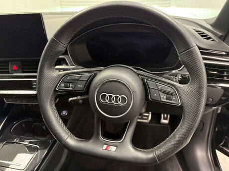 Audi A4 TFSI S LINE BLACK EDITION MHEV 23