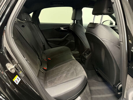Audi A4 TFSI S LINE BLACK EDITION MHEV 30