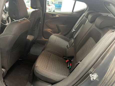 Vauxhall Astra SRI NAV CDTI S/S 18