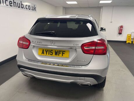 Mercedes-Benz GLA Class GLA220 CDI 4MATIC SPORT PREMIUM 9