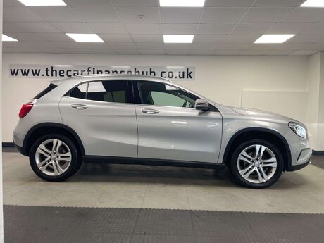 Mercedes-Benz GLA Class GLA220 CDI 4MATIC SPORT PREMIUM 7
