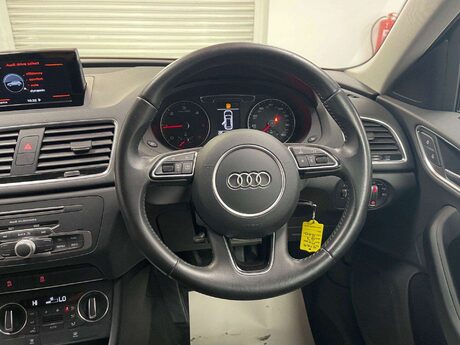 Audi Q3 TDI SE 21